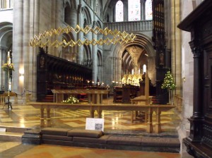 Altar and Corona at Hereford Cathedral